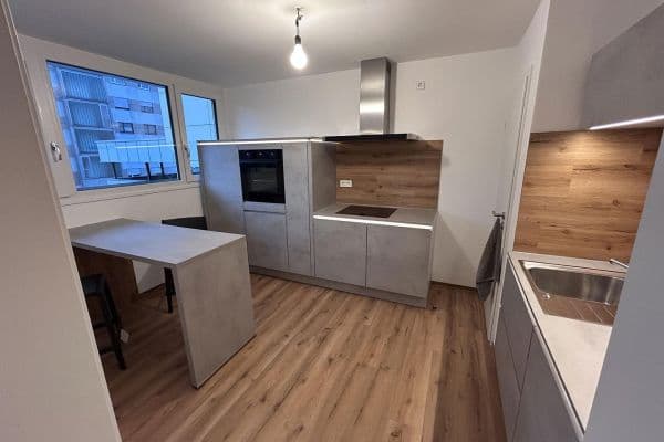 Prenájom bytu 2-izbový 74 m², Stuttgarter Straße 80, Geislingen an der Steige, Bádensko-Wurttembersko Prenájom bytu 2-izbový 74 m², Stuttgarter Straße 80, Geislingen an der Steige, Bádensko-Wurttembersko