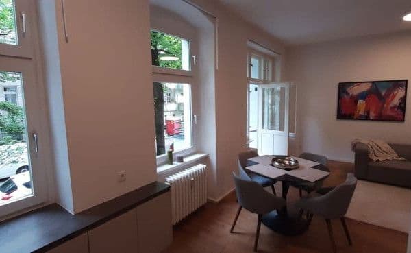 Prenájom bytu 2-izbový 66 m², Konradinstraße 28, Berlin Prenájom bytu 2-izbový 66 m², Konradinstraße 28, Berlin