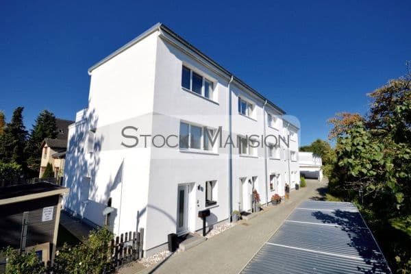 Prenájom bytu 4-izbový 111 m², Hamburg, Hamburg Prenájom bytu 4-izbový 111 m², Hamburg, Hamburg