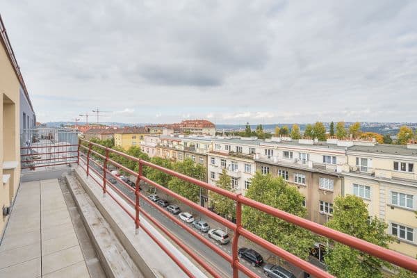 Prenájom bytu 2-izbový 43 m², Hartigova, Praha Prenájom bytu 2-izbový 43 m², Hartigova, Praha