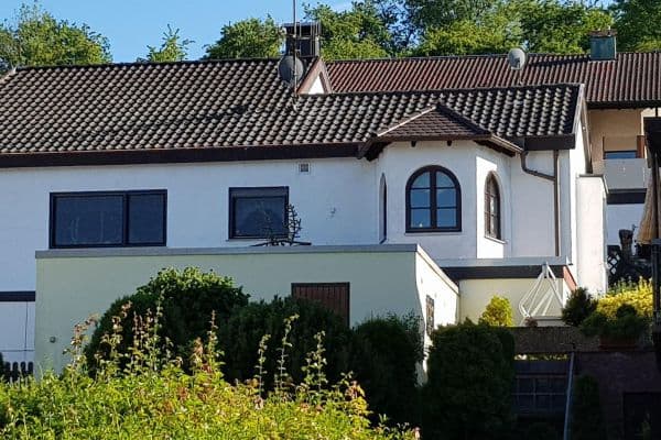 Predaj domu 210 m², pozemek 480 m², Ringstr., 9, Remshalden Predaj domu 210 m², pozemek 480 m², Ringstr., 9, Remshalden