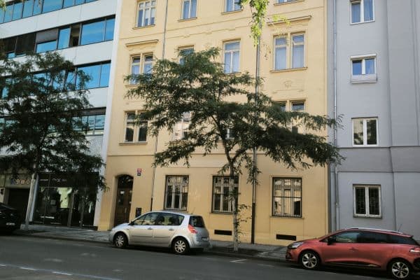 Prenájom bytu 2-izbový 45 m², Šaldova, Praha Prenájom bytu 2-izbový 45 m², Šaldova, Praha