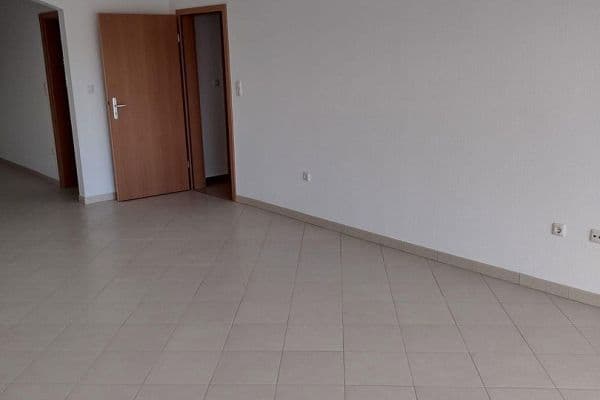 Prenájom bytu 3-izbový 108 m², Eltville Prenájom bytu 3-izbový 108 m², Eltville