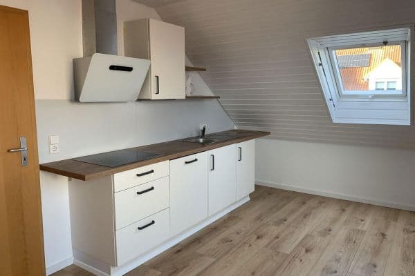 Prenájom bytu 3-izbový 80 m², Ebersbach Prenájom bytu 3-izbový 80 m², Ebersbach