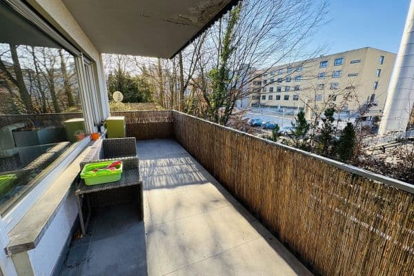 Prenájom bytu 4-izbový 116 m², Humboldstraße 27, Wiesbaden Prenájom bytu 4-izbový 116 m², Humboldstraße 27, Wiesbaden