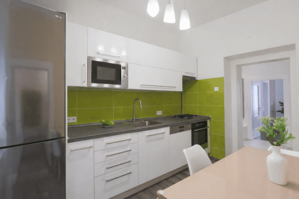 Prenájom bytu 2-izbový 72 m², Na Břehu, Praha 9 Prenájom bytu 2-izbový 72 m², Na Břehu, Praha 9