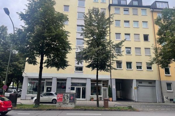 Prenájom bytu 1-izbový 35 m², Prinzregentenstraße 156, München, Bavorsko Prenájom bytu 1-izbový 35 m², Prinzregentenstraße 156, München, Bavorsko