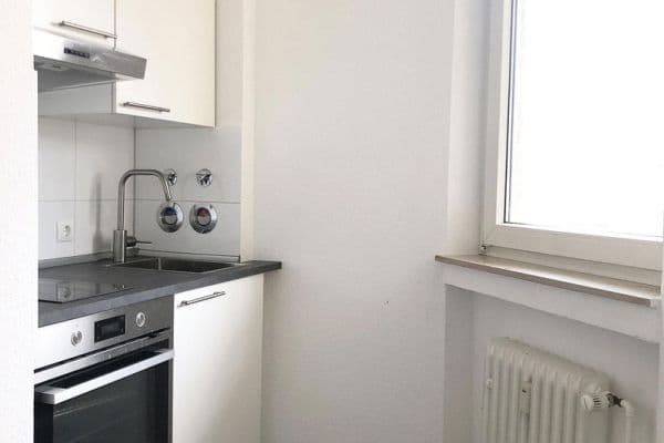 Prenájom bytu 1-izbový 36 m², Benzenbergstr. 51, Düsseldorf, Severné Porýnie - Westfálsko Prenájom bytu 1-izbový 36 m², Benzenbergstr. 51, Düsseldorf, Severné Porýnie - Westfálsko
