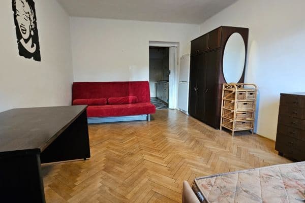 Predaj bytu 1-izbový 28 m², Jeremenkova, Praha Predaj bytu 1-izbový 28 m², Jeremenkova, Praha