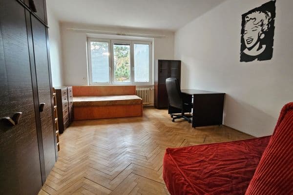 Predaj bytu 1-izbový 28 m², Jeremenkova, Praha Predaj bytu 1-izbový 28 m², Jeremenkova, Praha