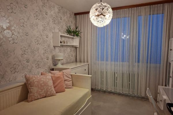 Predaj bytu 3-izbový 67 m², Šluknovská, Praha Predaj bytu 3-izbový 67 m², Šluknovská, Praha