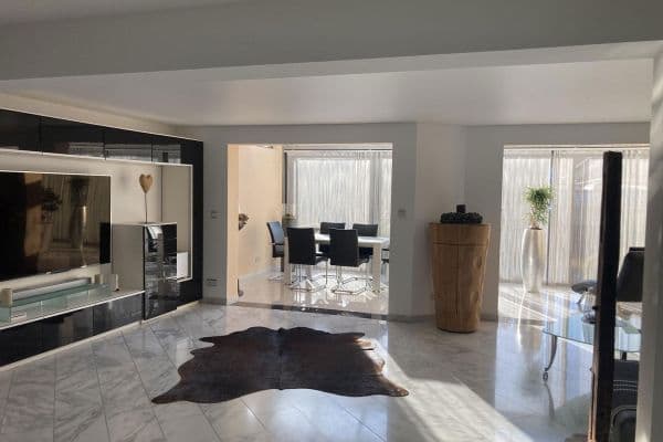 Predaj domu 185 m², pozemek 214 m², Kallstadter Straße, DANNSTADT-SCHAUERNHEIM Predaj domu 185 m², pozemek 214 m², Kallstadter Straße, DANNSTADT-SCHAUERNHEIM