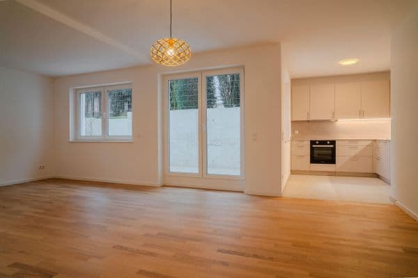 Prenájom bytu 3-izbový 105 m², An den Postwiesen 1, Frankfurt am Main, Hesensko Prenájom bytu 3-izbový 105 m², An den Postwiesen 1, Frankfurt am Main, Hesensko