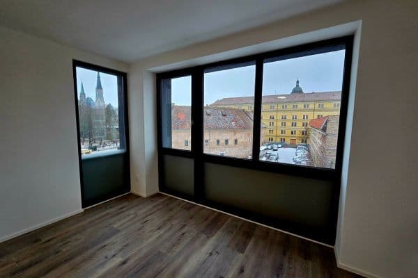 Prenájom bytu 2-izbový 68 m², Dobrovského, Olomouc Prenájom bytu 2-izbový 68 m², Dobrovského, Olomouc