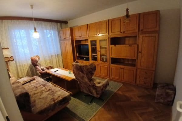 Prenájom bytu 2-izbový 56 m², Tyršova, Zlín Prenájom bytu 2-izbový 56 m², Tyršova, Zlín