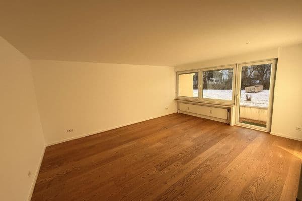 Prenájom bytu 3-izbový 86 m², Plievierpark 12, München, Bavorsko Prenájom bytu 3-izbový 86 m², Plievierpark 12, München, Bavorsko