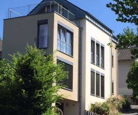 Prenájom bytu 2-izbový 51 m², Siegburg Prenájom bytu 2-izbový 51 m², Siegburg