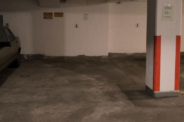 Prenájom garáže, Faulenstraße 44 - 46, Bremen, Brémy Prenájom garáže, Faulenstraße 44 - 46, Bremen, Brémy