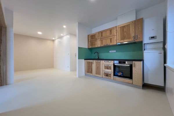 Prenájom bytu 2-izbový 55 m², U Opavice, Opava Prenájom bytu 2-izbový 55 m², U Opavice, Opava