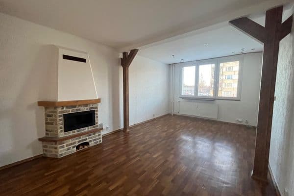 Prenájom bytu 3-izbový 60 m², Čermákova, Plzeň Prenájom bytu 3-izbový 60 m², Čermákova, Plzeň