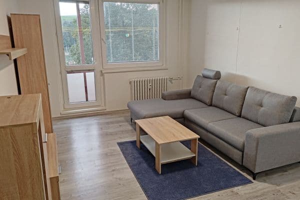 Prenájom bytu 1-izbový 31 m², Družstevní, Zlín, Zlínský kraj Prenájom bytu 1-izbový 31 m², Družstevní, Zlín, Zlínský kraj