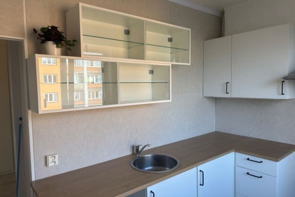 Prenájom bytu 3-izbový 70 m², Budovatelů, Kadaň Prenájom bytu 3-izbový 70 m², Budovatelů, Kadaň