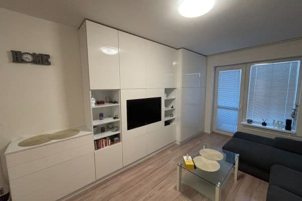 Predaj bytu 2-izbový 54 m², V Dolině, Praha Predaj bytu 2-izbový 54 m², V Dolině, Praha