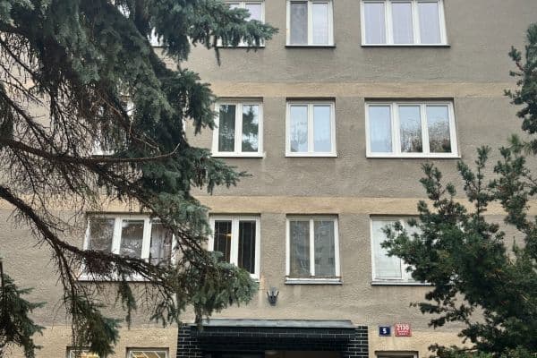 Prenájom bytu 2-izbový 54 m², Na Poustkách, Praha 12 Prenájom bytu 2-izbový 54 m², Na Poustkách, Praha 12