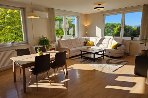 Prenájom bytu 3-izbový 89 m², Balbínova, Olomouc Prenájom bytu 3-izbový 89 m², Balbínova, Olomouc