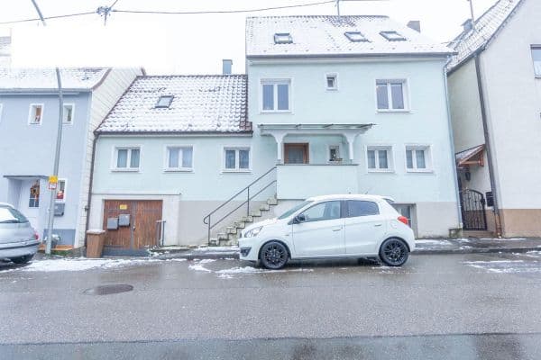 Prenájom bytu 6-izbový 120 m², Schöckinger Straße 31, Korntal-Münchingen Prenájom bytu 6-izbový 120 m², Schöckinger Straße 31, Korntal-Münchingen