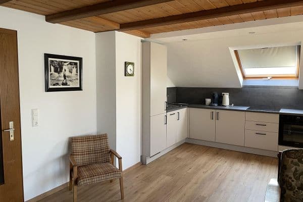 Prenájom bytu 3-izbový 125 m², Hambachstrasse 12, Hessigheim Prenájom bytu 3-izbový 125 m², Hambachstrasse 12, Hessigheim