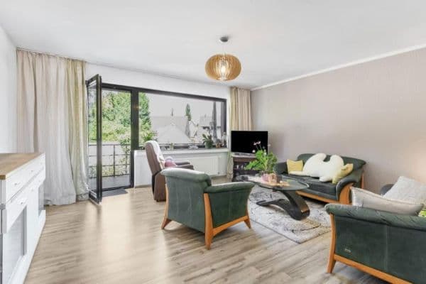 Prenájom bytu 2-izbový 72 m², Oberhausen Prenájom bytu 2-izbový 72 m², Oberhausen