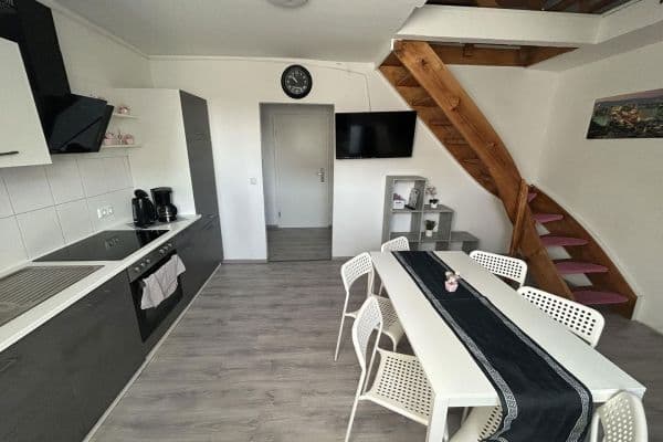 Prenájom bytu 3-izbový 85 m², Baustraße 8, Oberhausen, Severné Porýnie - Westfálsko Prenájom bytu 3-izbový 85 m², Baustraße 8, Oberhausen, Severné Porýnie - Westfálsko