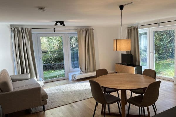 Prenájom bytu 2-izbový 60 m², Hamburg, Hamburg Prenájom bytu 2-izbový 60 m², Hamburg, Hamburg