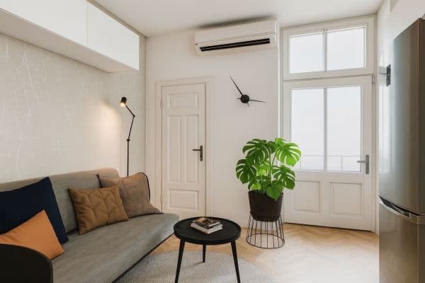 Prenájom bytu 1-izbový 17 m², Jakubské náměstí, Brno, Jihomoravský kraj Prenájom bytu 1-izbový 17 m², Jakubské náměstí, Brno, Jihomoravský kraj