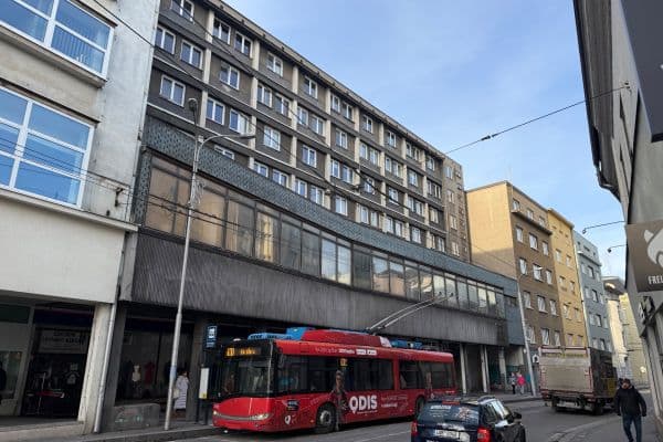 Prenájom bytu 3-izbový 76 m², Sokolská třída, Ostrava Prenájom bytu 3-izbový 76 m², Sokolská třída, Ostrava