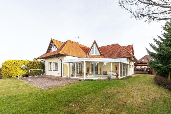 Predaj domu 348 m², pozemek 1.135 m², Predaj domu 348 m², pozemek 1.135 m²,