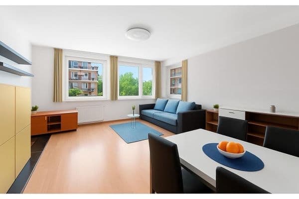 Predaj bytu 1-izbový 50 m², Nad Okrouhlíkem, Praha Predaj bytu 1-izbový 50 m², Nad Okrouhlíkem, Praha