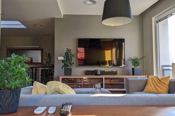 Prenájom bytu 3-izbový 200 m², Pečárková, Praha Prenájom bytu 3-izbový 200 m², Pečárková, Praha