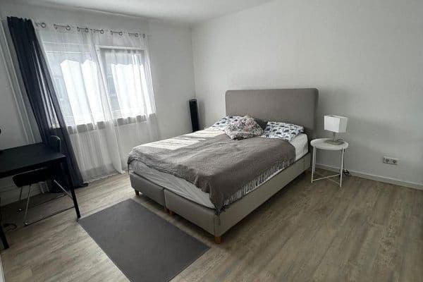 Prenájom bytu 2-izbový 55 m², Fasanenstraße 18, Mannheim Prenájom bytu 2-izbový 55 m², Fasanenstraße 18, Mannheim