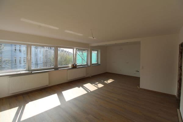 Prenájom bytu 4-izbový 96 m², Wittener Str. xx, Bochum Prenájom bytu 4-izbový 96 m², Wittener Str. xx, Bochum