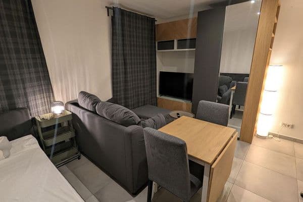 Prenájom bytu 1-izbový 23 m², Düsseldorf Prenájom bytu 1-izbový 23 m², Düsseldorf
