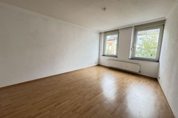 Prenájom bytu 3-izbový 70 m², Regerstr. 16, Solingen Prenájom bytu 3-izbový 70 m², Regerstr. 16, Solingen