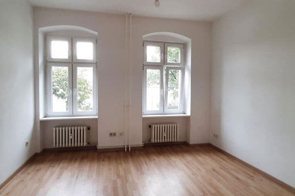 Prenájom bytu 3-izbový 68 m², Ringbahnstr. 27, Berlin, Berlín Prenájom bytu 3-izbový 68 m², Ringbahnstr. 27, Berlin, Berlín
