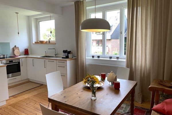 Prenájom bytu 2-izbový 63 m², Haan Prenájom bytu 2-izbový 63 m², Haan