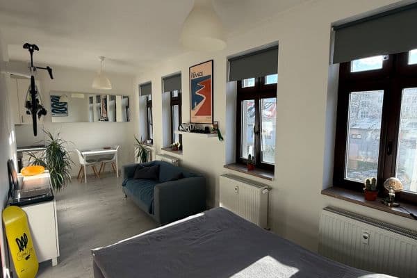 Prenájom bytu 1-izbový 34 m², Jankovcova, Praha Prenájom bytu 1-izbový 34 m², Jankovcova, Praha