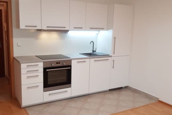 Predaj bytu 1-izbový 34 m², Míšovická, Praha 17 Predaj bytu 1-izbový 34 m², Míšovická, Praha 17