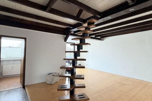 Prenájom bytu 3-izbový 79 m², Düsseldorfer Str. 7, Essen Prenájom bytu 3-izbový 79 m², Düsseldorfer Str. 7, Essen