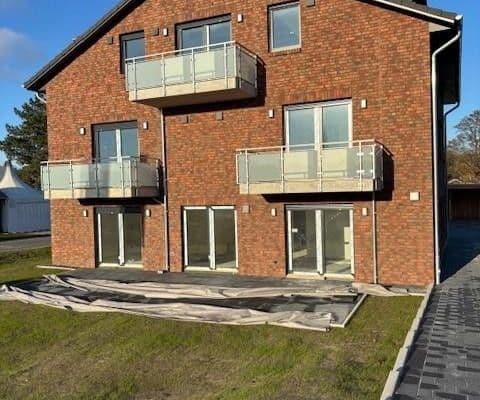 Prenájom bytu 2-izbový 65 m², Kraueler Hauptdeich 69, Hamburg Prenájom bytu 2-izbový 65 m², Kraueler Hauptdeich 69, Hamburg