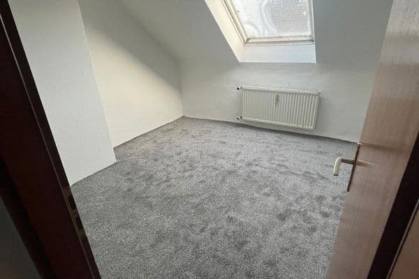 Prenájom bytu 2-izbový 65 m², Grabenstraße 6, Duisburg, Severné Porýnie - Westfálsko Prenájom bytu 2-izbový 65 m², Grabenstraße 6, Duisburg, Severné Porýnie - Westfálsko